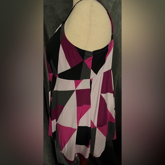 Fit and flare babydoll tank top. Torrid size 3 - Picture 2 of 5